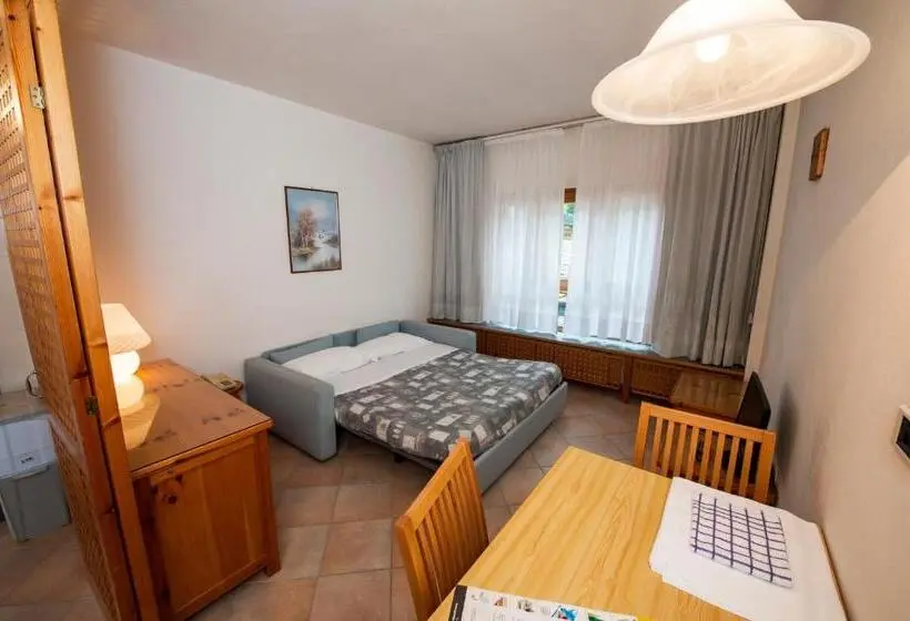 Standard-studio, Residenza Del Sole