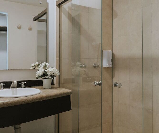 수피리어 룸, Travelers Orange Suites