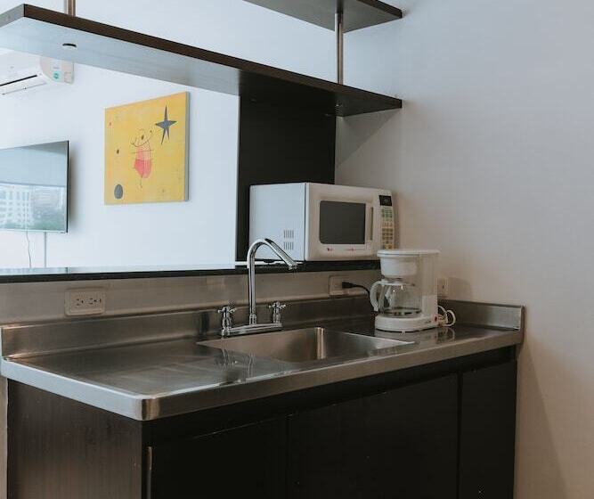 חדר סטנדרט, Travelers Orange Suites