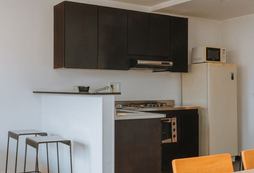 Семейные Апартаменты, Travelers Orange Suites