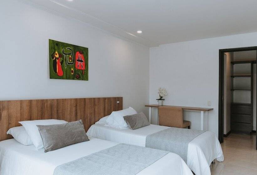 Номер Superior, Travelers Orange Suites