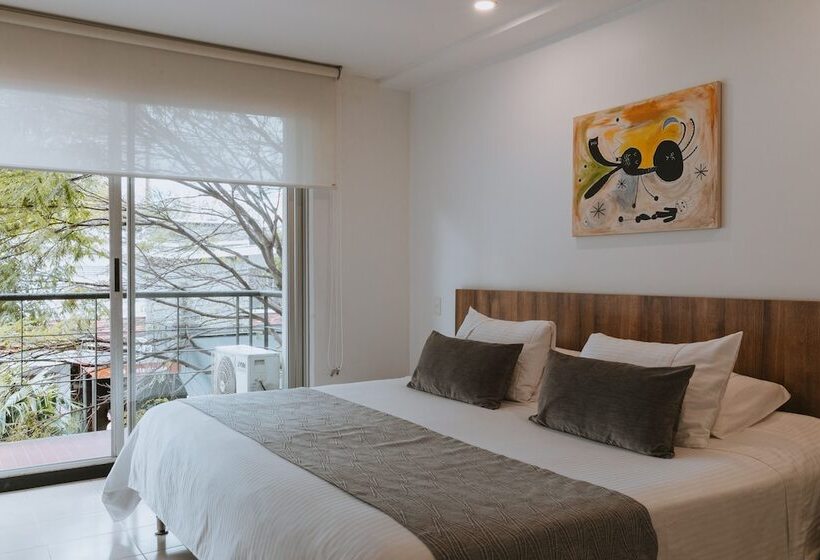 수피리어 룸, Travelers Orange Suites