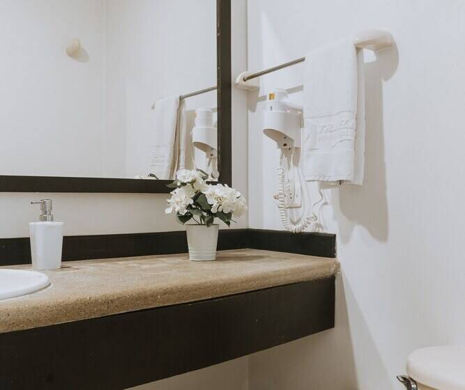 חדר סטנדרט, Travelers Orange Suites