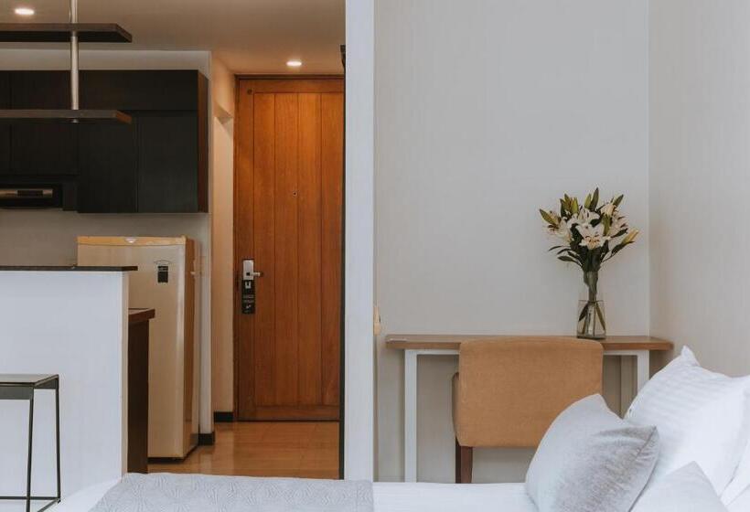 Номер Стандарт, Travelers Orange Suites