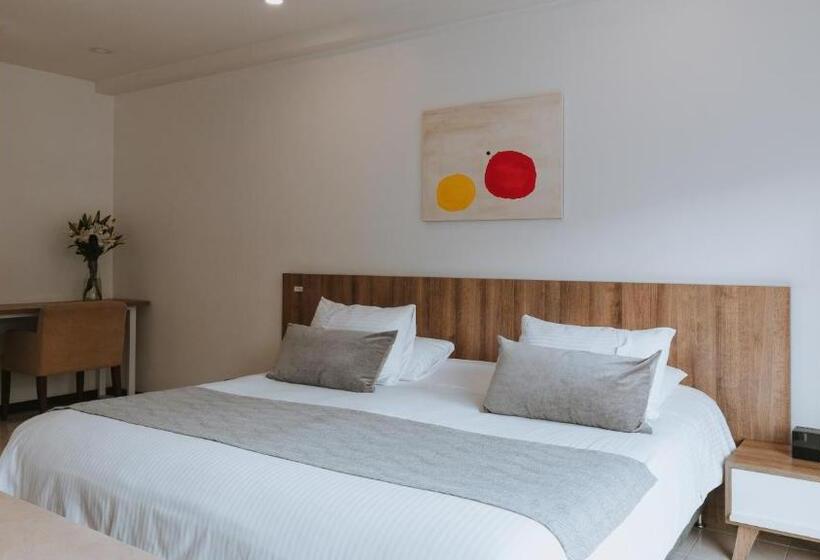 Номер Стандарт, Travelers Orange Suites