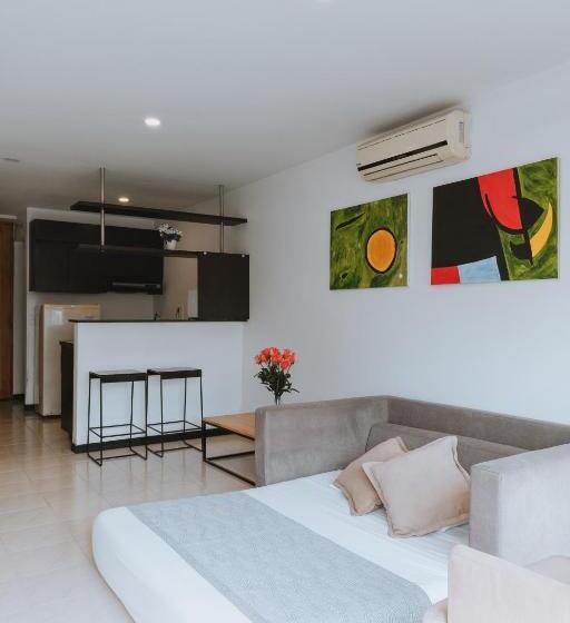 Номер Superior, Travelers Orange Suites