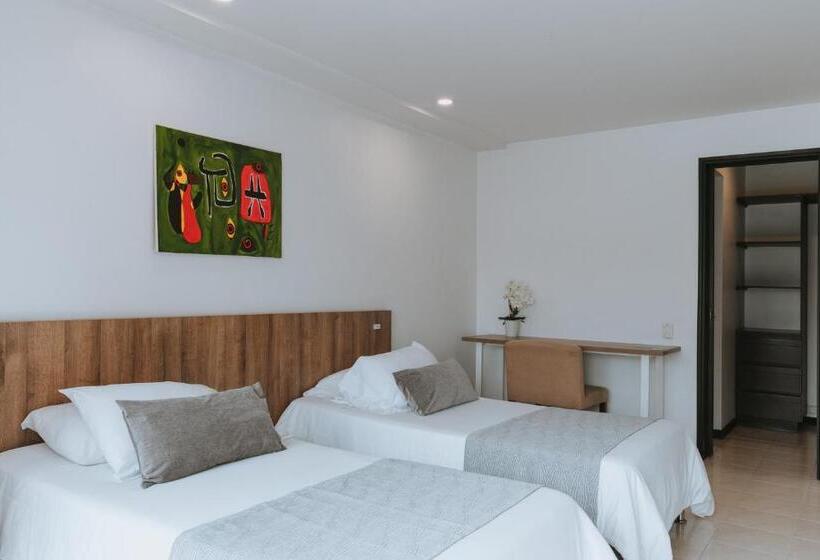 Номер Superior, Travelers Orange Suites