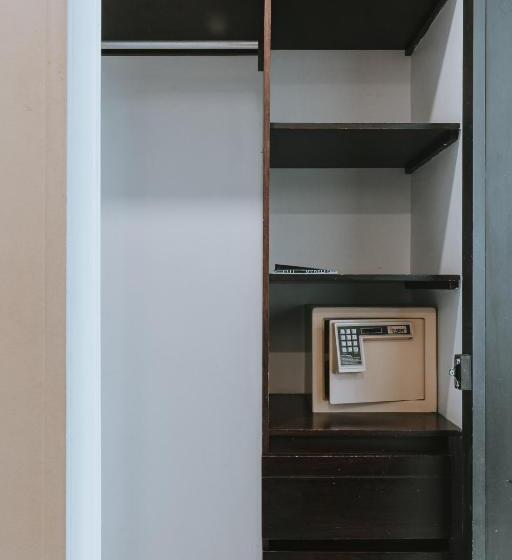 Номер Superior, Travelers Orange Suites