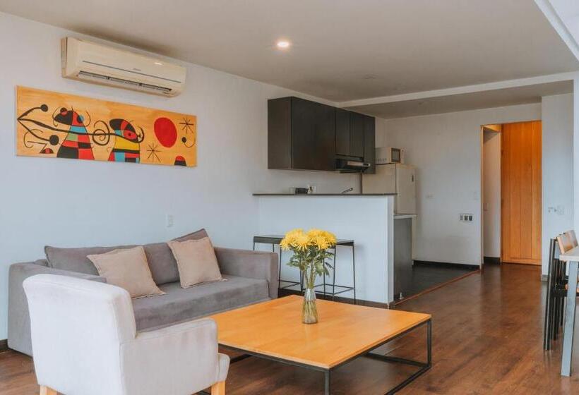 Семейные Апартаменты, Travelers Orange Suites