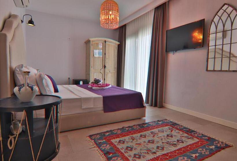 Camera Standard, Alacaat Otel