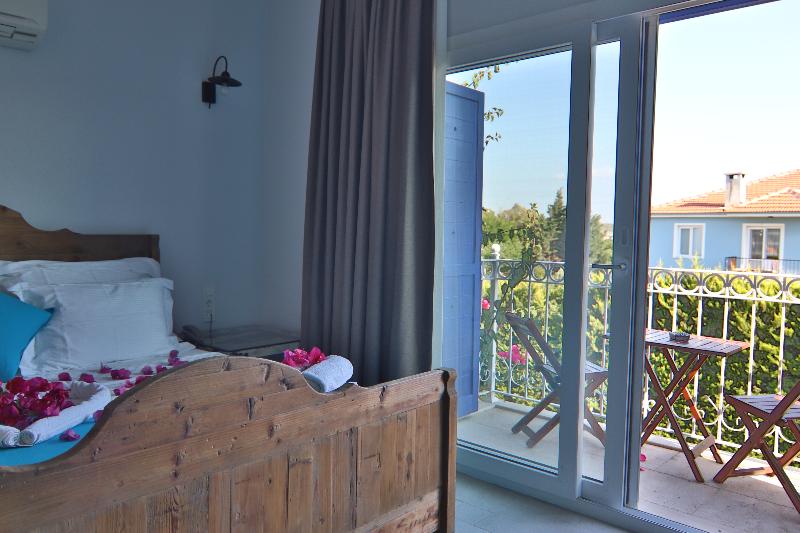 Camera Deluxe, Alacaat Otel