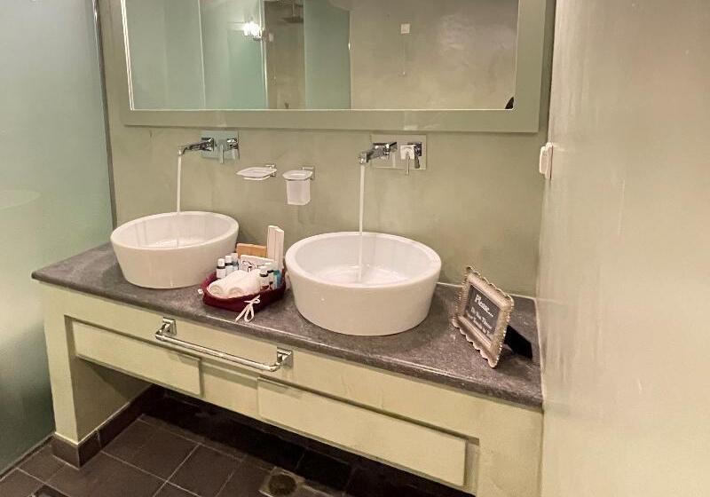 테라스 스위트, Hydrea Exclusive Hospitality