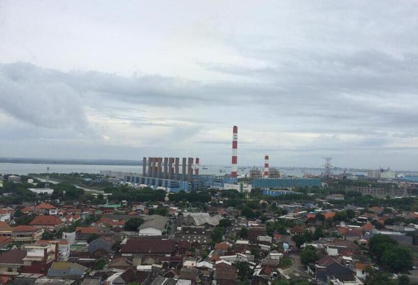 סוויטה עם נוף לעיר, Khas Gresik