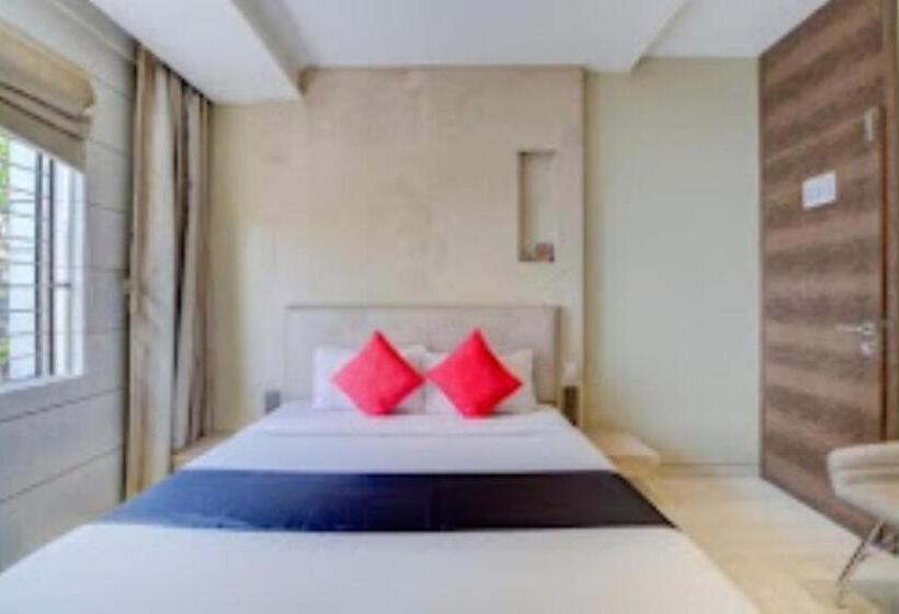 Номер Deluxe, Pratiksha Residency , Nerul