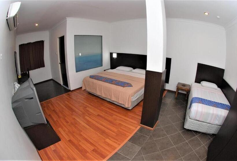 Семейный Номер, Sipadan Inn 1