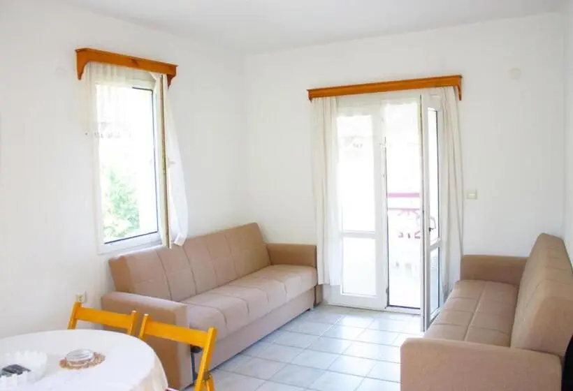 １ベッドルームアパートメント, Toloman Bitezpark Apartments