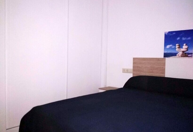 带2个卧室的公寓, Apartamentos Ares Centro 3000