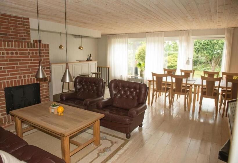 חדר אקונומי, Herligheden