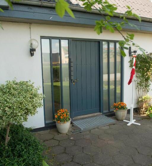 חדר אקונומי, Herligheden