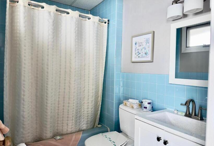 スタンダードルーム, Colonial Valley Motel