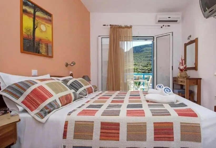 اتاق استاندارد سه نفره, Athena Apartments & Studios