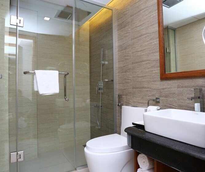 سوئیت رویال, Marino Royal