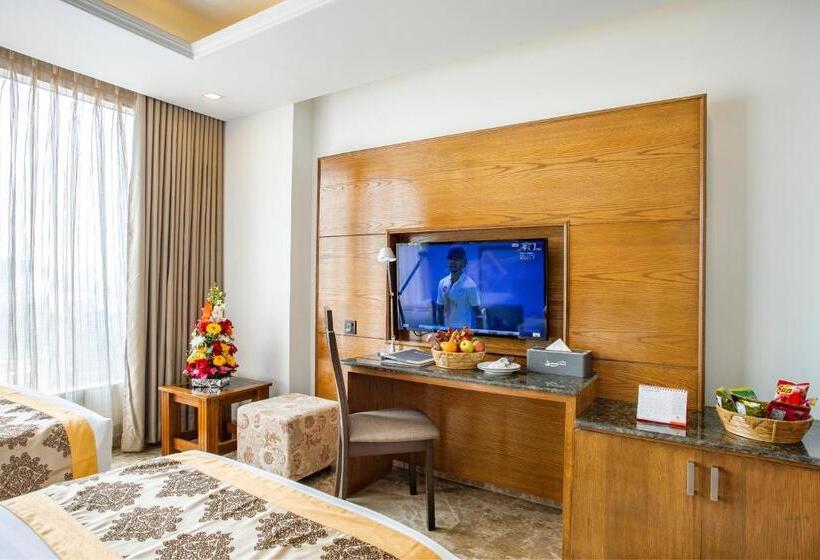 اتاق لوکس, Marino Royal