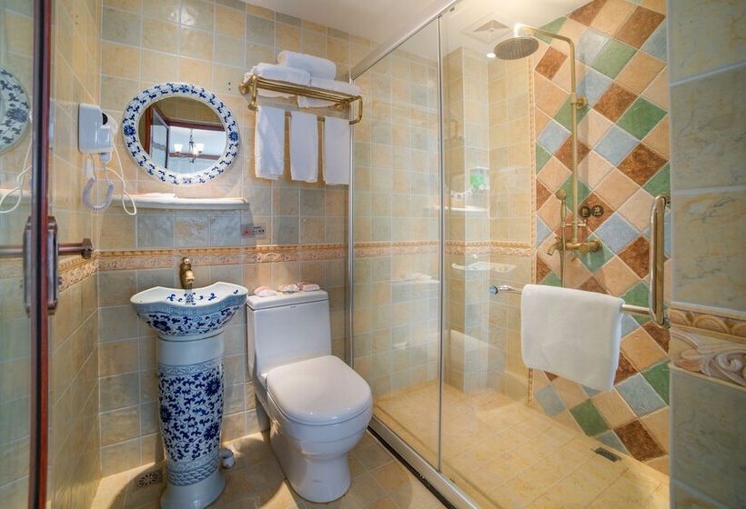 اتاق استاندارد سه نفره, Memory Inn Guilin Central