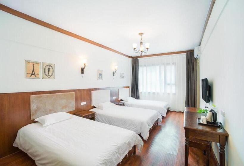 اتاق استاندارد سه نفره, Memory Inn Guilin Central
