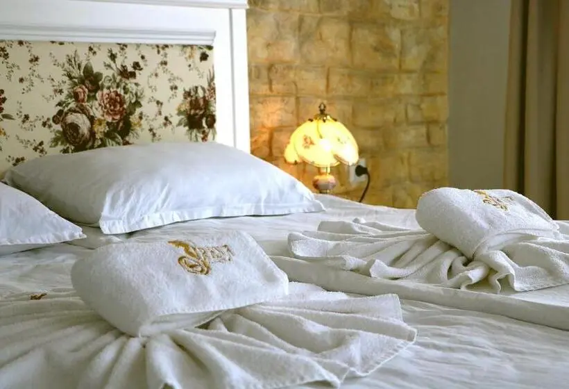آپارتمان 3 خوابه با چشم‌انداز دریا, Sirena Palace Family