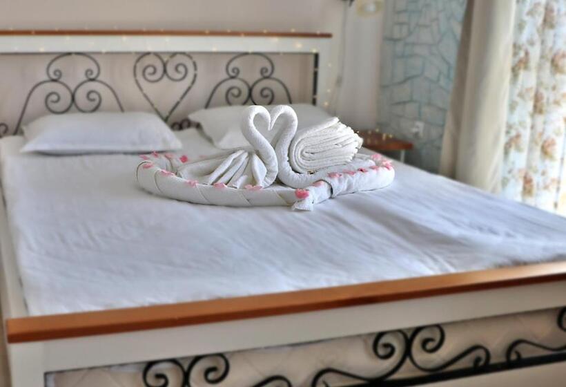 Студия Deluxe, Sirena Palace Family