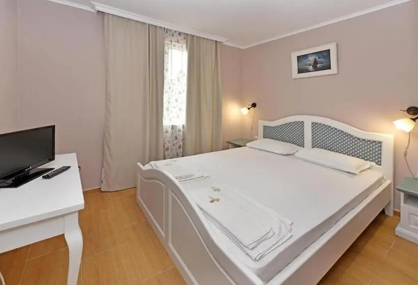 اتاق استاندارد, Sirena Palace Family