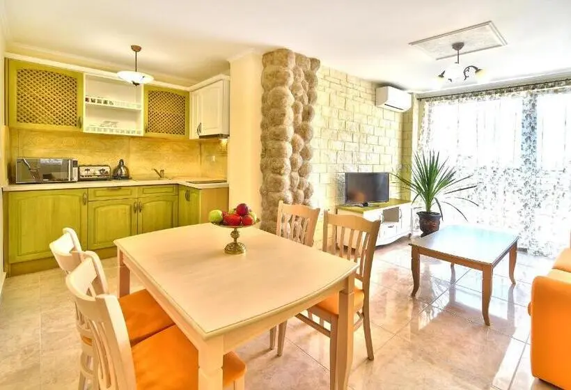 آپارتمان لوکس 1 خوابه, Sirena Palace Family