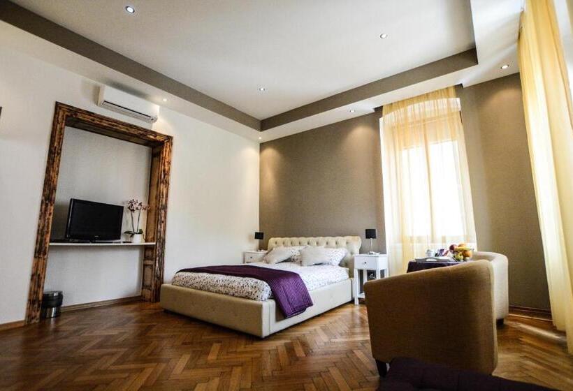 컴포트 룸, City Center Rooms