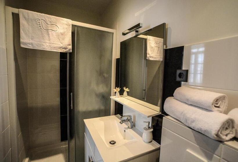 컴포트 룸, City Center Rooms