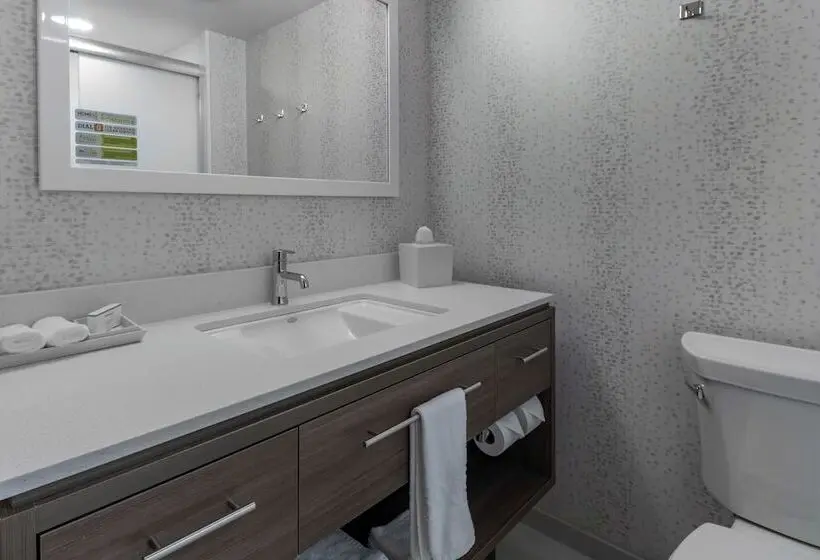 سوئیت برای معلولان, Home2 Suites By Hilton Kingman