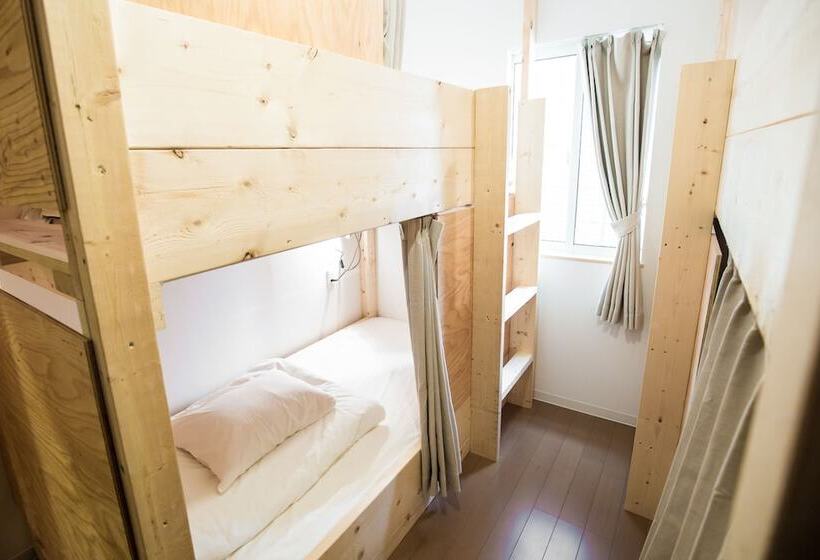 四人标准间, Iza Enoshima Guest House And Bar