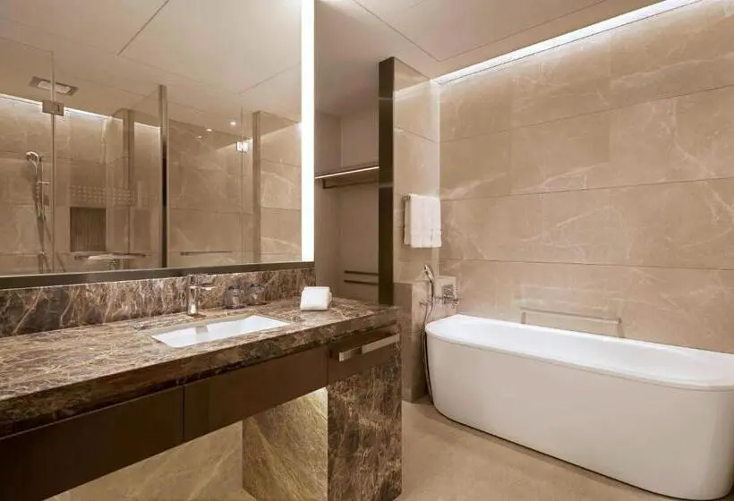 キングサイズベッドのデラックスルーム, Sheraton Shanghai Chongming