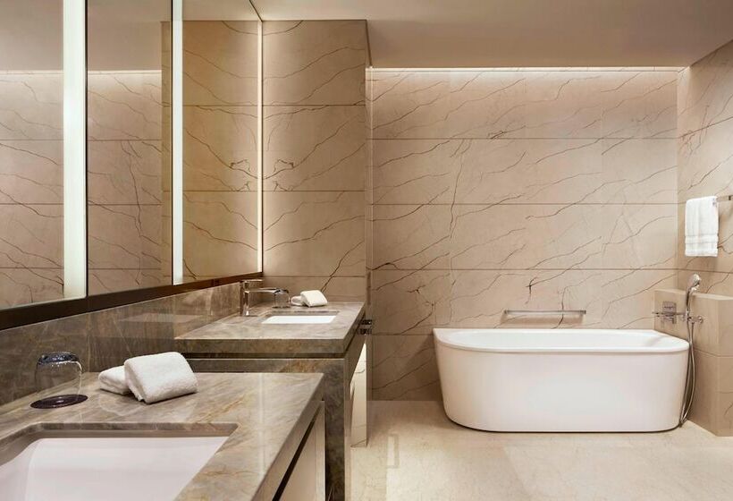 디럭스 스위트, Sheraton Shanghai Chongming