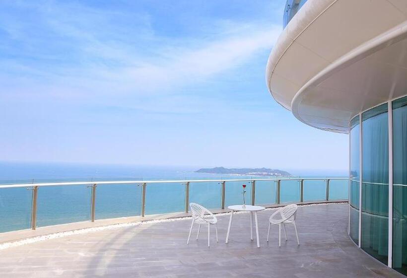 Королевский Люкс, The Mangrovetree Sanya Resort