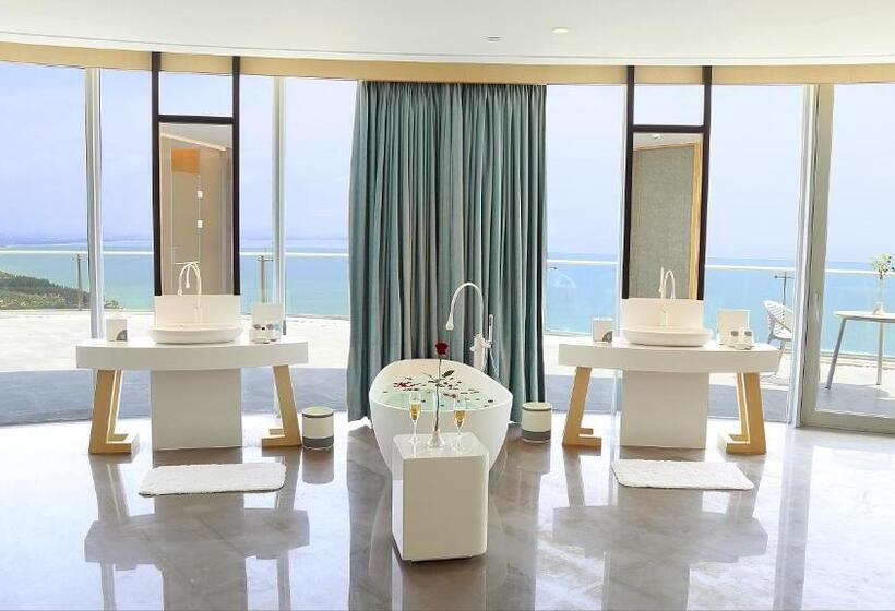 Королевский Люкс, The Mangrovetree Sanya Resort