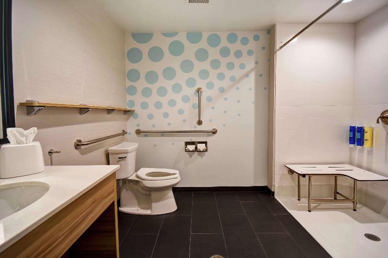 스탠다드 룸 킹사이즈 침대, Tru By Hilton North Platte