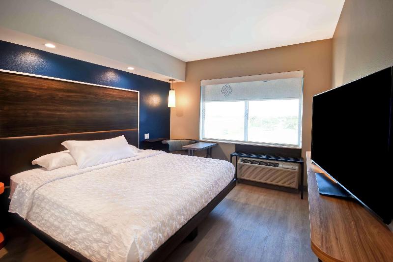 스탠다드 룸 킹사이즈 침대, Tru By Hilton North Platte