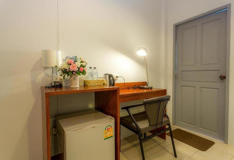 带阳台的豪华间, Khaolak Benzotel