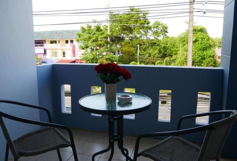 带阳台的豪华间, Khaolak Benzotel