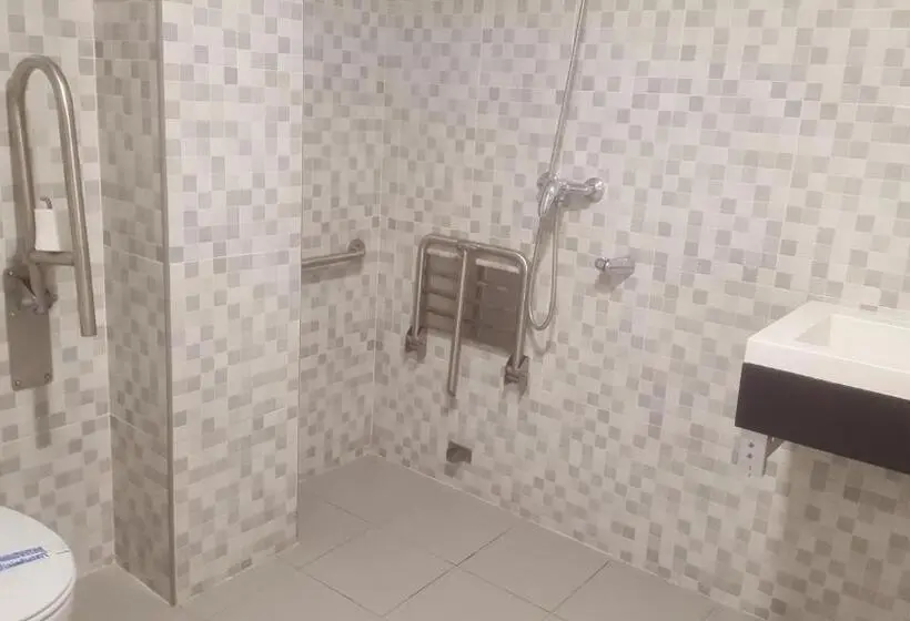 身障者適用スタンダードルーム, Deluxe Hostels & Suites Merida