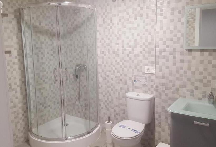 اتاق لوکس چهار تخته, Deluxe Hostels & Suites Merida