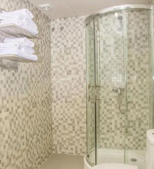 デラックスの４人部屋, Deluxe Hostels & Suites Merida