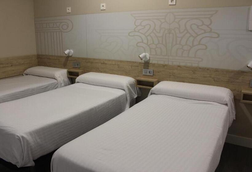 اتاق لوکس چهار تخته, Deluxe Hostels & Suites Merida