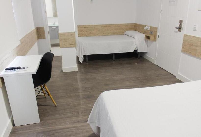 اتاق لوکس خانوادگی, Deluxe Hostels & Suites Merida